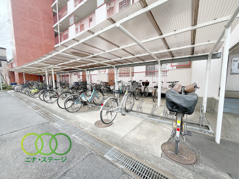  自転車置き場