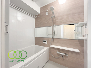  ●バスルーム●
追い炊き機能・浴室乾燥機付き