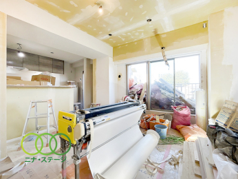  rO
kƖk̂Qʍ̌Ŗ邢rOł
PP\