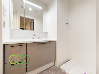  ���p�E�_�[���[����