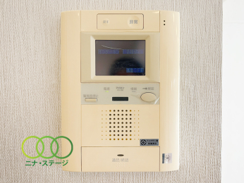  �I�[�g���b�N�C���^�[�t�H��