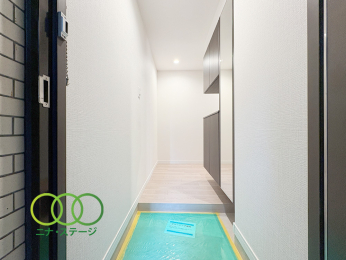  �����ց�