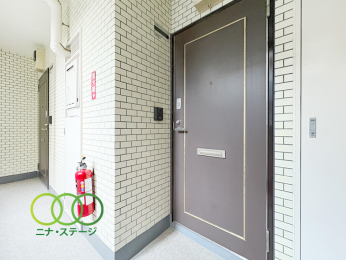  �����ց�