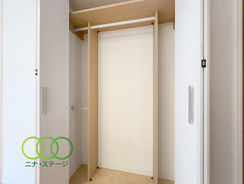  �����r���O���[�P��