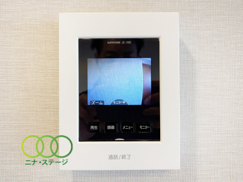  TV���j�^�[�t���C���^�[�t�H��