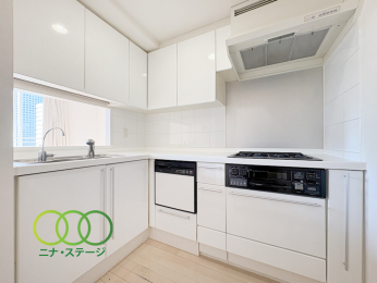  ���L�b�`����
�H��@�t��