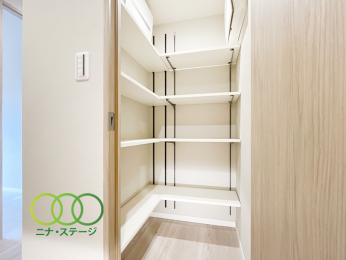  ���֑O�X�g�b�J�[