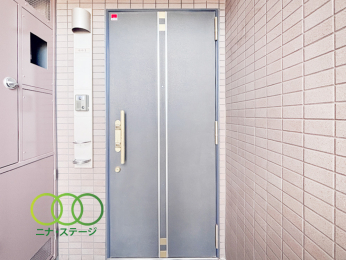  �����ց�