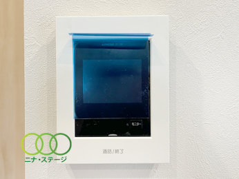  TV���j�^�[�t���C���^�[�t�H��