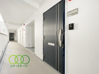  �����ց�