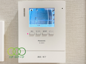  TV���j�^�[�t���C���^�[�t�H��