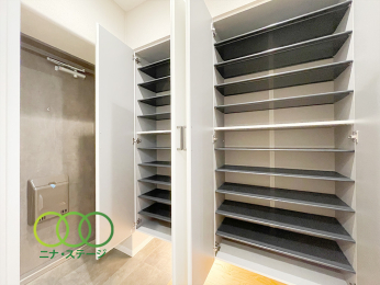  �V���[�Y�{�b�N�X