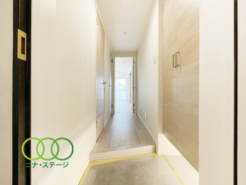  �����ց�