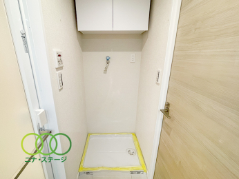  ��������@�u��