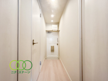  �����ց�