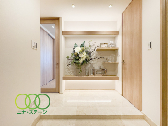  �����ց�