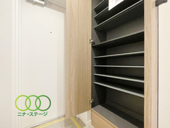  �V���[�Y�{�b�N�X