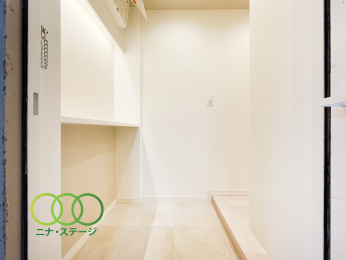  �����ց�