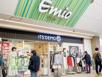  Emio�ےJ�܂Ł@743���@�k��10��