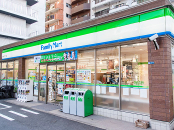  �t�@�~���[�}�[�g���ܔ��c�Z���ړX�܂Ł@302���@�k��4��