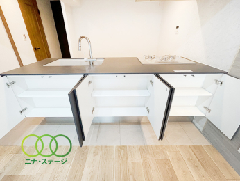  ���L�b�`���O�ʎ��[��