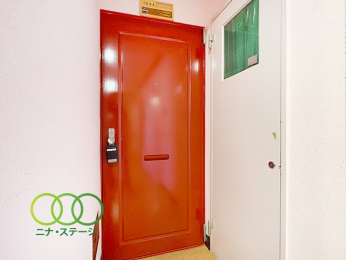  �����ց�