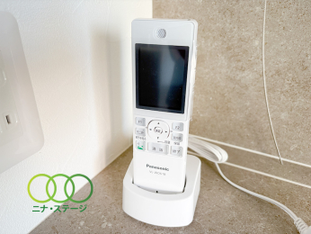  TV���j�^�[�t���C���^�[�t�H��