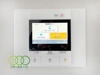  �C���^�[�z��