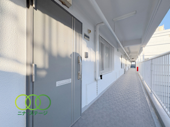  �����փh�A��