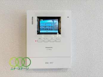  ���������j�^�[�z����