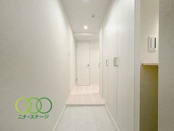  �����ց�