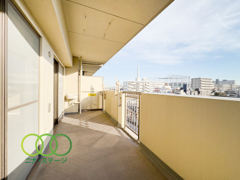  ���o���R�j�[��
�������A���r���O�אڃ��C�h�o���R�j�[