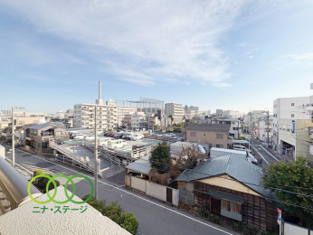  �����]��
�������o���R�j�[����̒��]