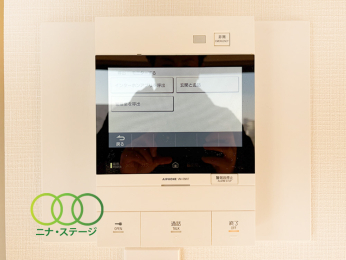  �I�[�g���b�N�C���^�[�t�H��