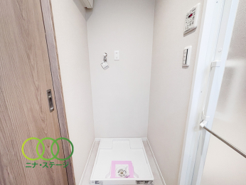  ��������@�u��