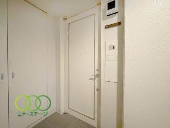  �����փh�A��
