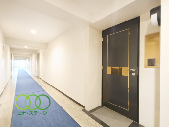  �����ց�