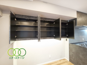  �����r���O���[��