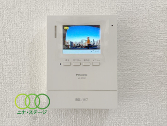  �C���^�[�z��