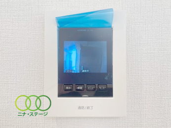  �C���^�[�z��