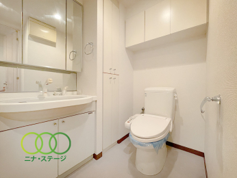  �����ʏ��E�g�C����