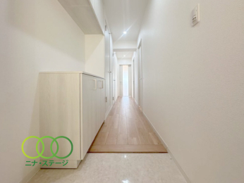  �����ց�