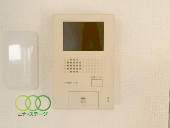  ���������j�^�[�z����