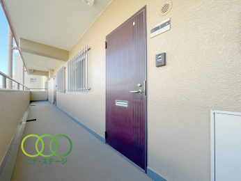  �����ց�