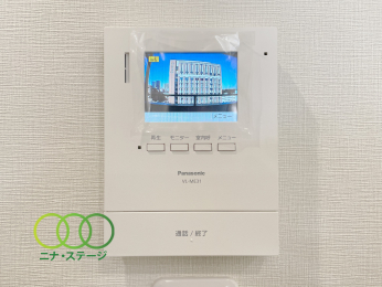  �C���^�[�z��