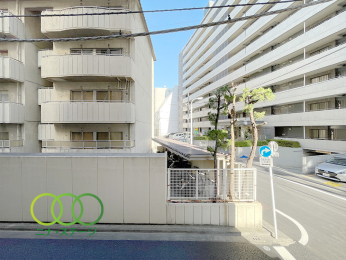  �����]��
�k�������o���R�j�[����̒��]