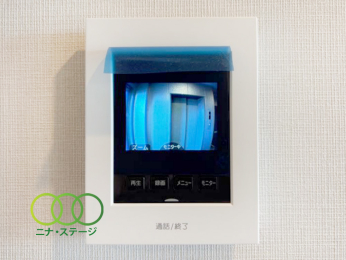  TV���j�^�[�t���C���^�[�t�H��