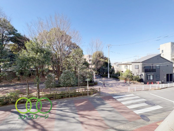  �����]��
�������o���R�j�[����̒��]