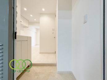  �����ց�