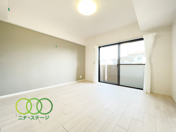  �����r���O��
��P�Q��
�쓌�����̖��邢���r���O�ł���